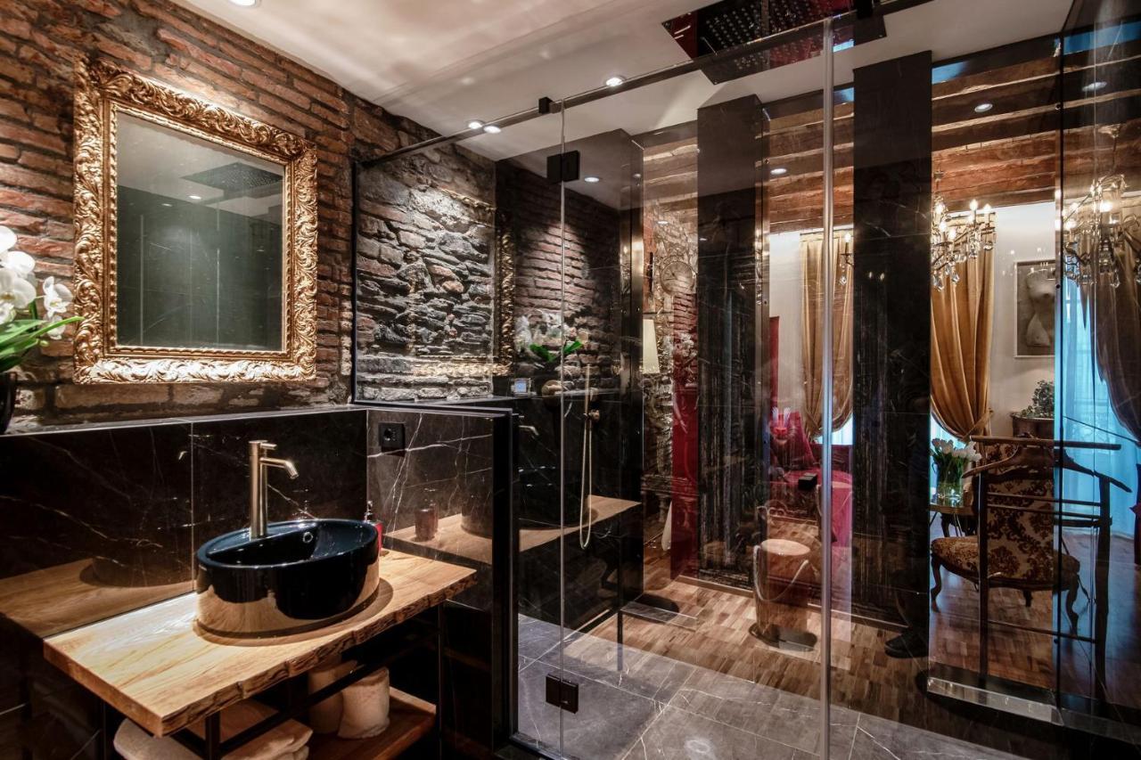 Aurum - Como Luxury Suites ภายนอก รูปภาพ