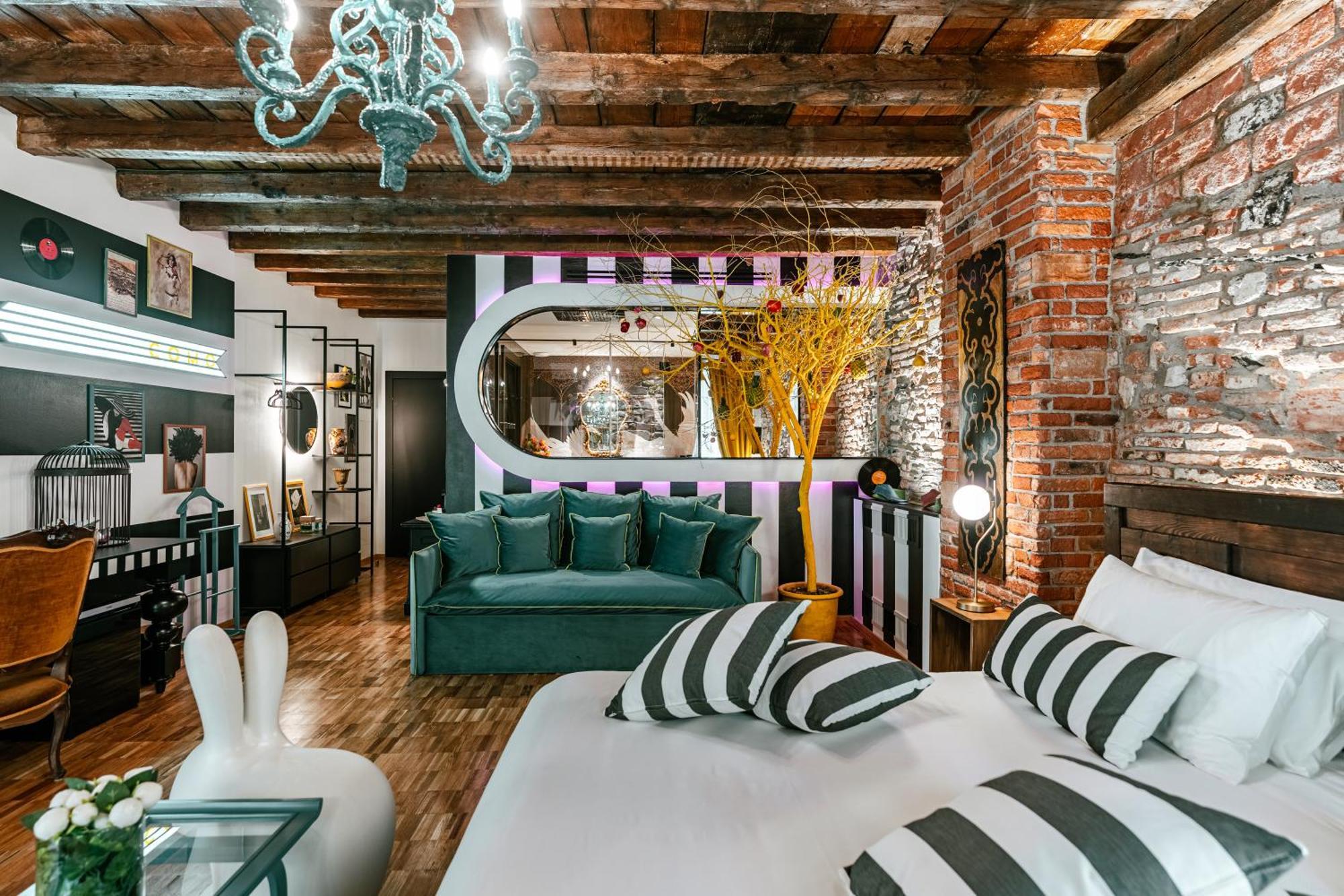 Aurum - Como Luxury Suites ภายนอก รูปภาพ