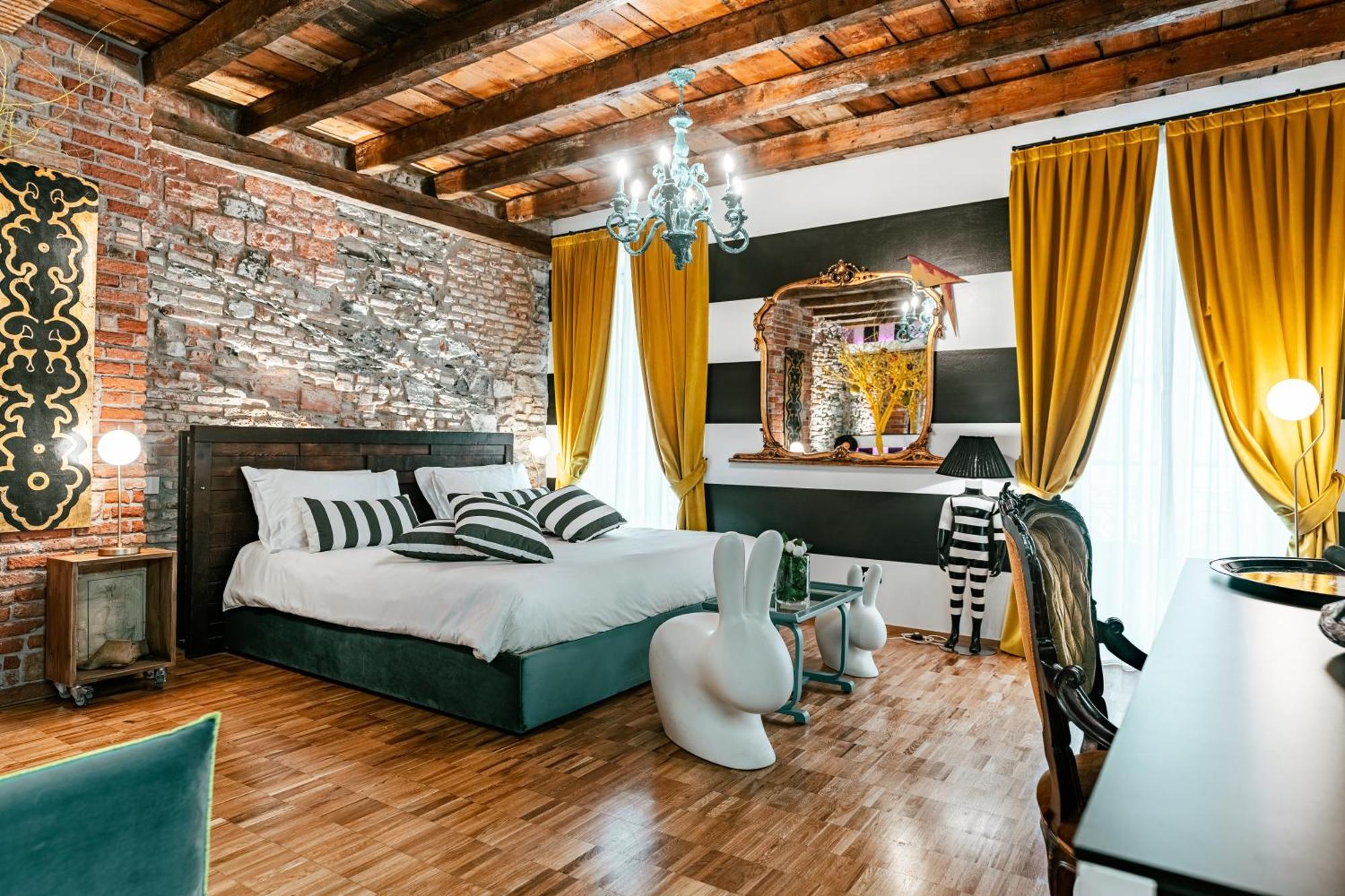Aurum - Como Luxury Suites ภายนอก รูปภาพ