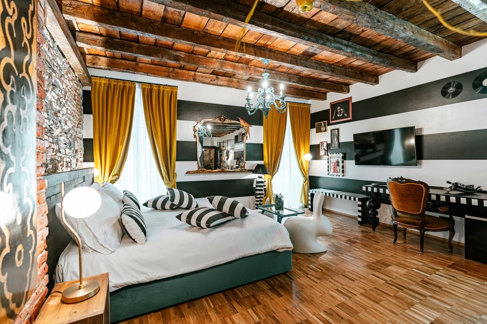 Aurum - Como Luxury Suites ภายนอก รูปภาพ